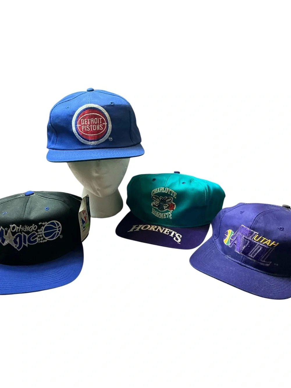 Vintage 90s NBA snapback hat bundle of four Hornets/piston/magic/jazz